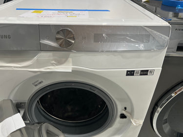 Transportation damaged Samsung 8.5kg A.I-Personalised QuickDrive Front Load Washing Machine - Second Hand Appliances Geebung